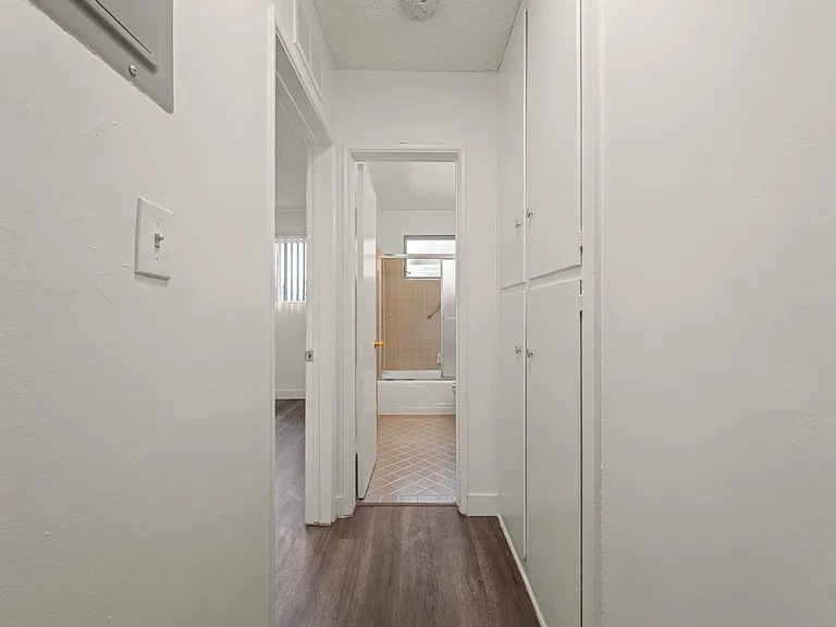 7518 LEXINGTON — Photo 20