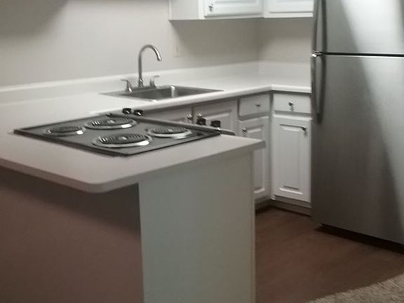 2nd image of 4948 Stamas Ln APT 9