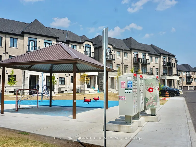 180 De La Roche Dr — Photo 18