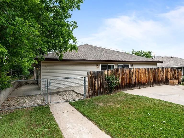 5261 Meade St — Photo 2