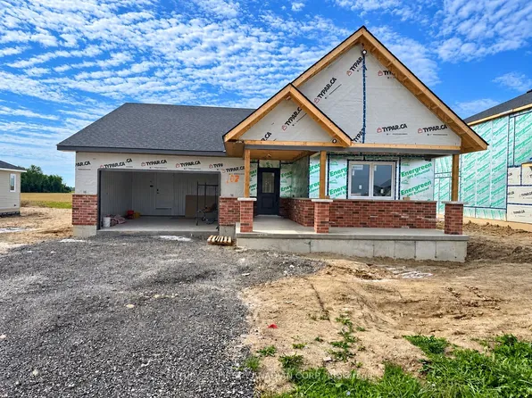 103 Victoria Ave E, South Huron, ON N0M 1M0