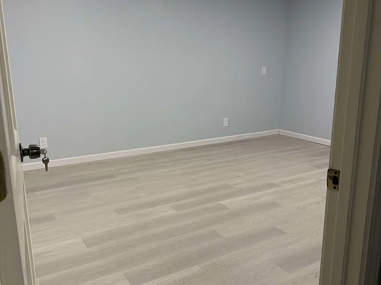 8870 Glen Ferry Dr — Photo 17