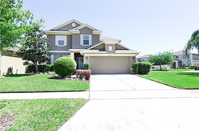 1st image of 2614 Lakemoor Dr