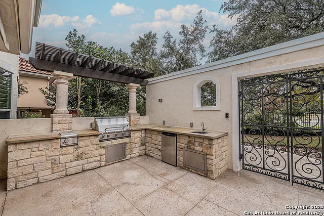 7426 Hovingham — Photo 46