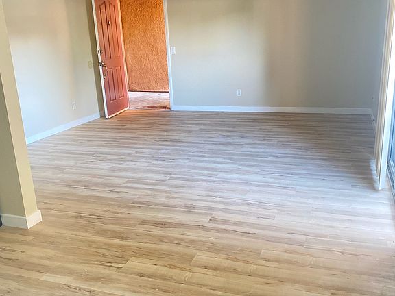 4th image of 526 Calle Montecito Unit 1-135