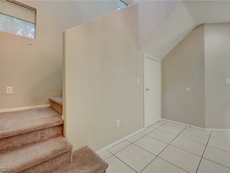 8905 Colorful Pines Ave — Photo 6
