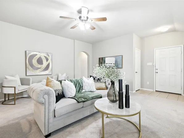 2206 Torch Lake Dr, Forney, TX 75126