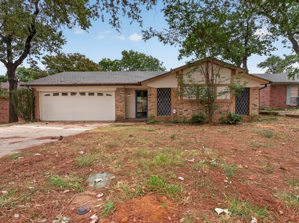 1117 Blue Carriage Ln N, Fort Worth, TX 76120