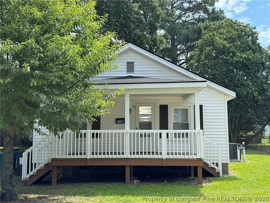 2 bed, 2.0 bath, 962 sqft, $1,100 — Photo 2