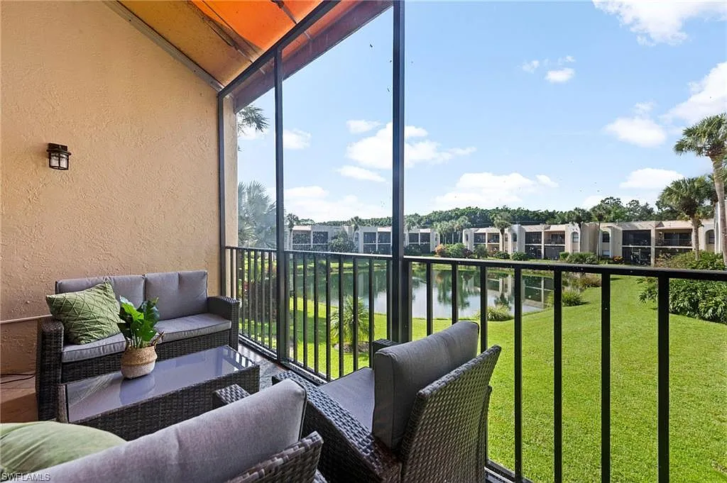 2 bed, 2.0 bath, 1000 sqft, $2,000 — Photo 1