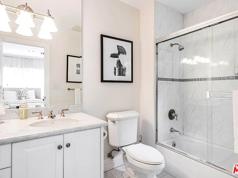 547 Loring Ave — Photo 20