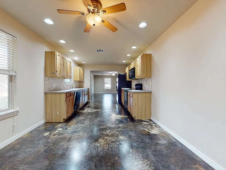 1519 E Virginia Ave — Photo 6