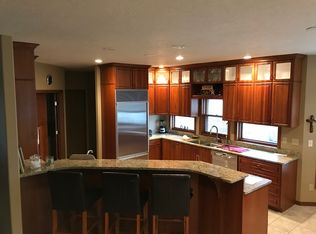 2409 11th Ave NW, Minot, ND 58703