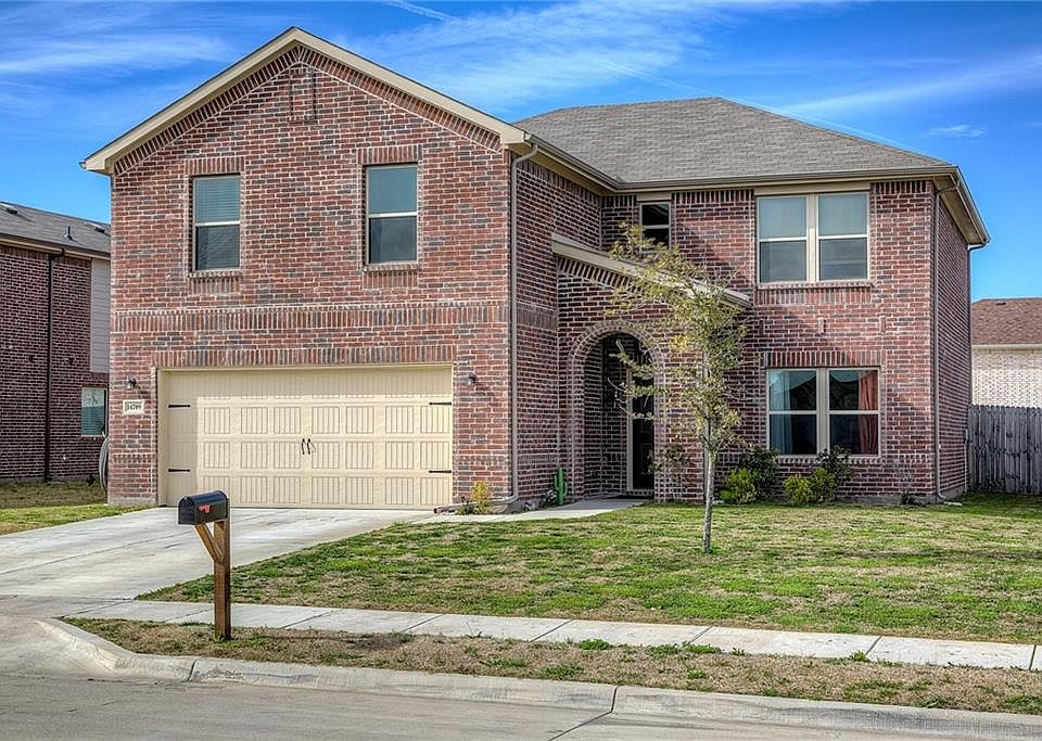 1st image of 14789 Magnolia Ln