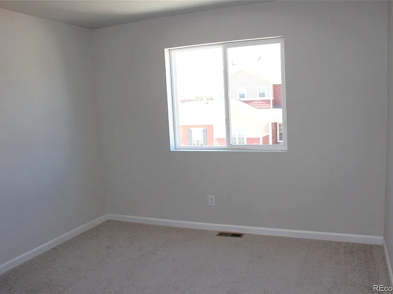 5231 Mountain Vista Hts — Photo 19