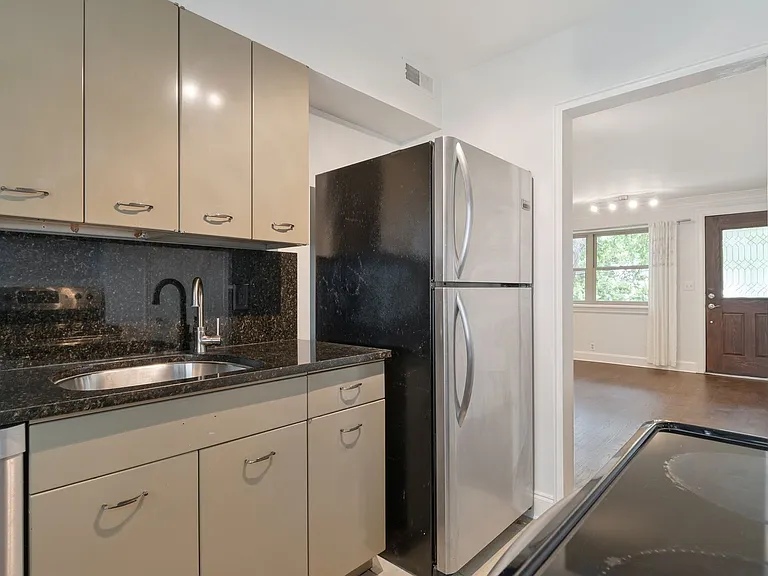 512 Chesterfield Ave #C7 — Photo 14