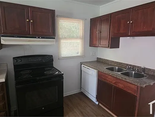 3 bed, 1169 sqft, $1,800 — Photo 4