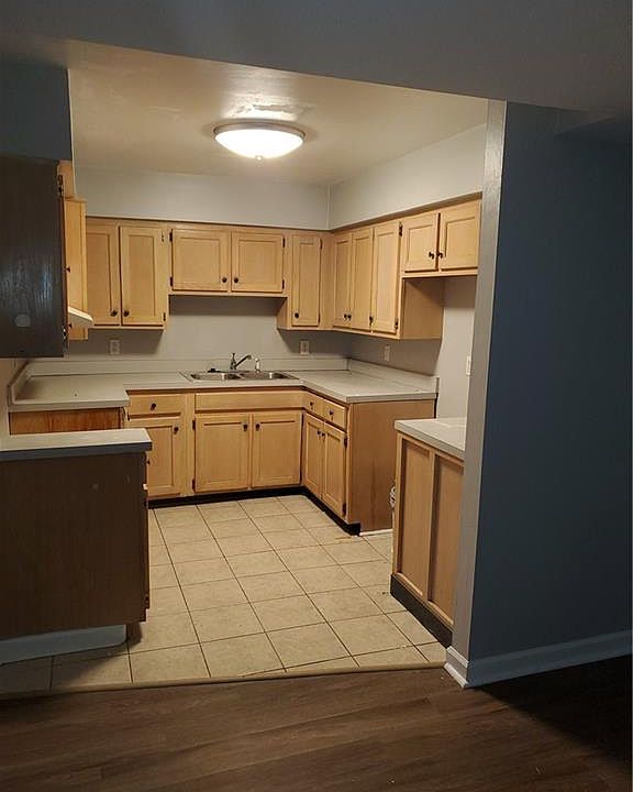 1st image of 1232 Norview Ave APT D