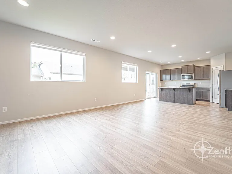 2608 S White Salmon Dr — Photo 14
