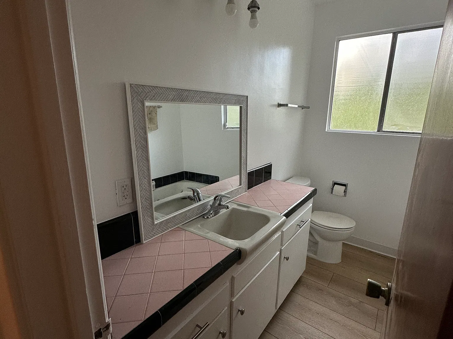 2 bed, 1100 sqft, $3,500 — Photo 4