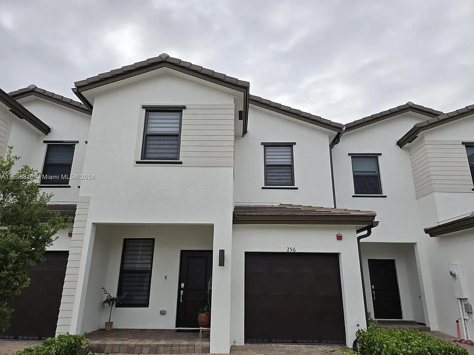 256 SW 159th Dr
