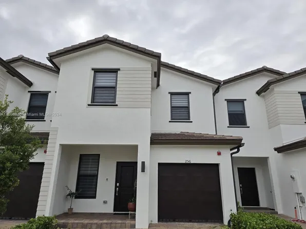 256 SW 159th Dr, Hollywood, FL 33027