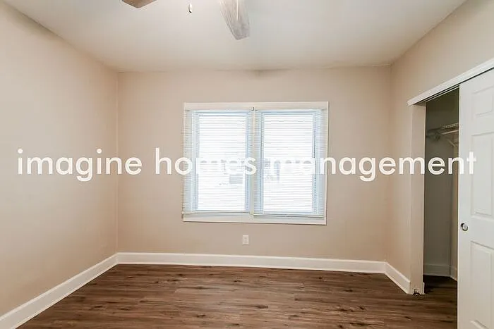 915 N Gray St — Photo 9