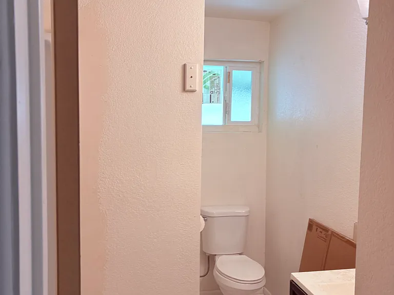 345 N Lesueur — Photo 28