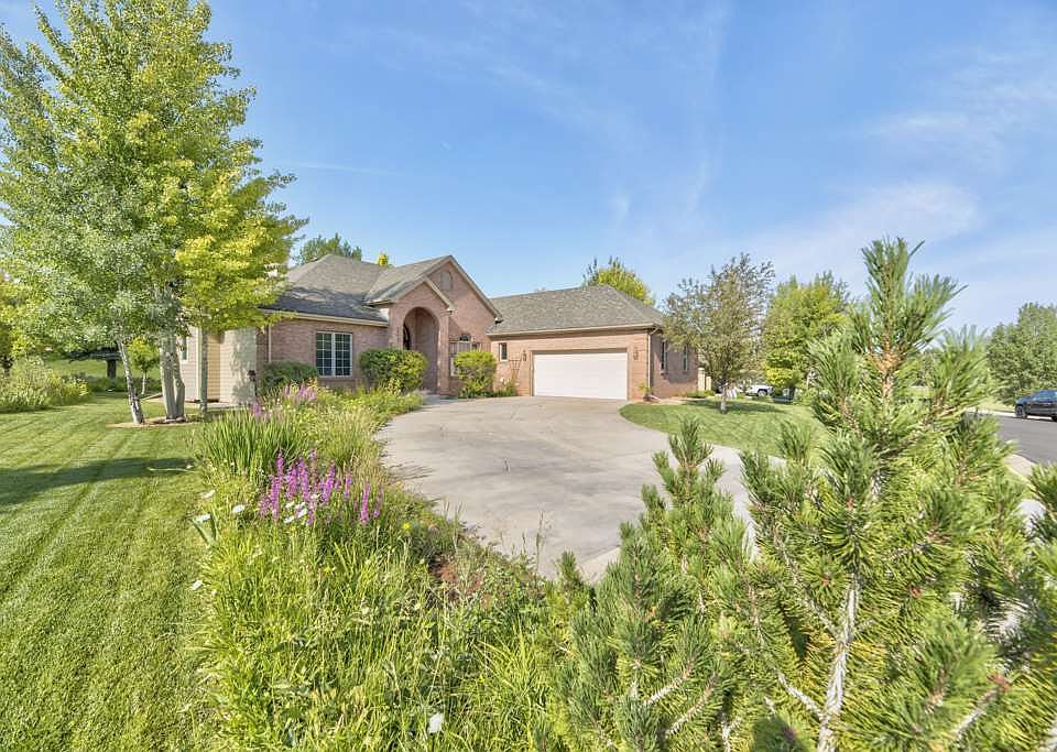 2332 Binford St, Laramie, WY 82072 Zillow