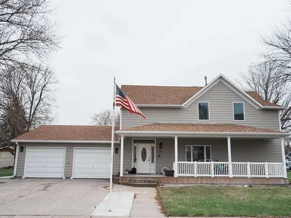 602 Rochelle St, Elwood, NE 68937