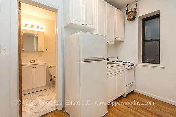 Rented by Copperwood Real Estate | media 18