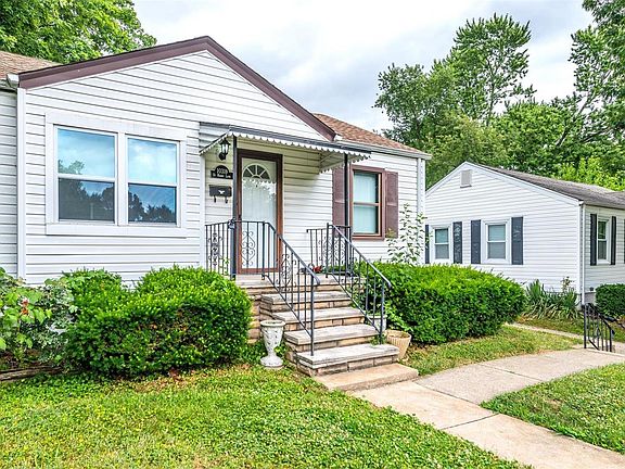 2nd image of 10319 Saint Henry Ln