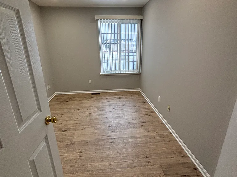 29754 Beverly Ln — Photo 9