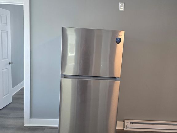2nd image of 158 Charlton St #2