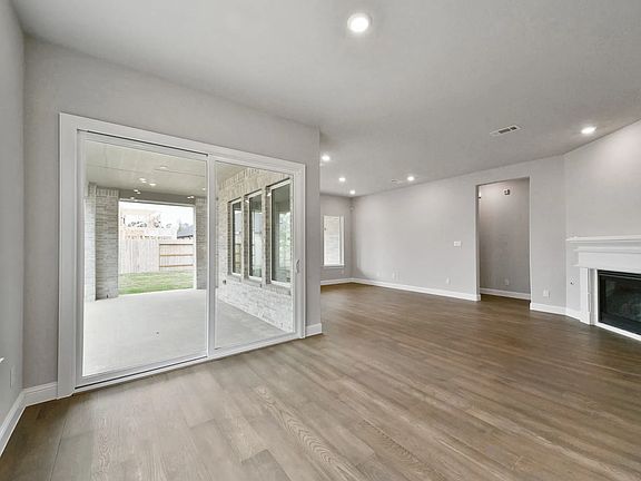 Plan 4125 dining lounge