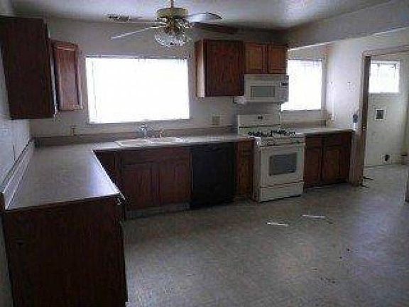 4th image of 859 N 16th St