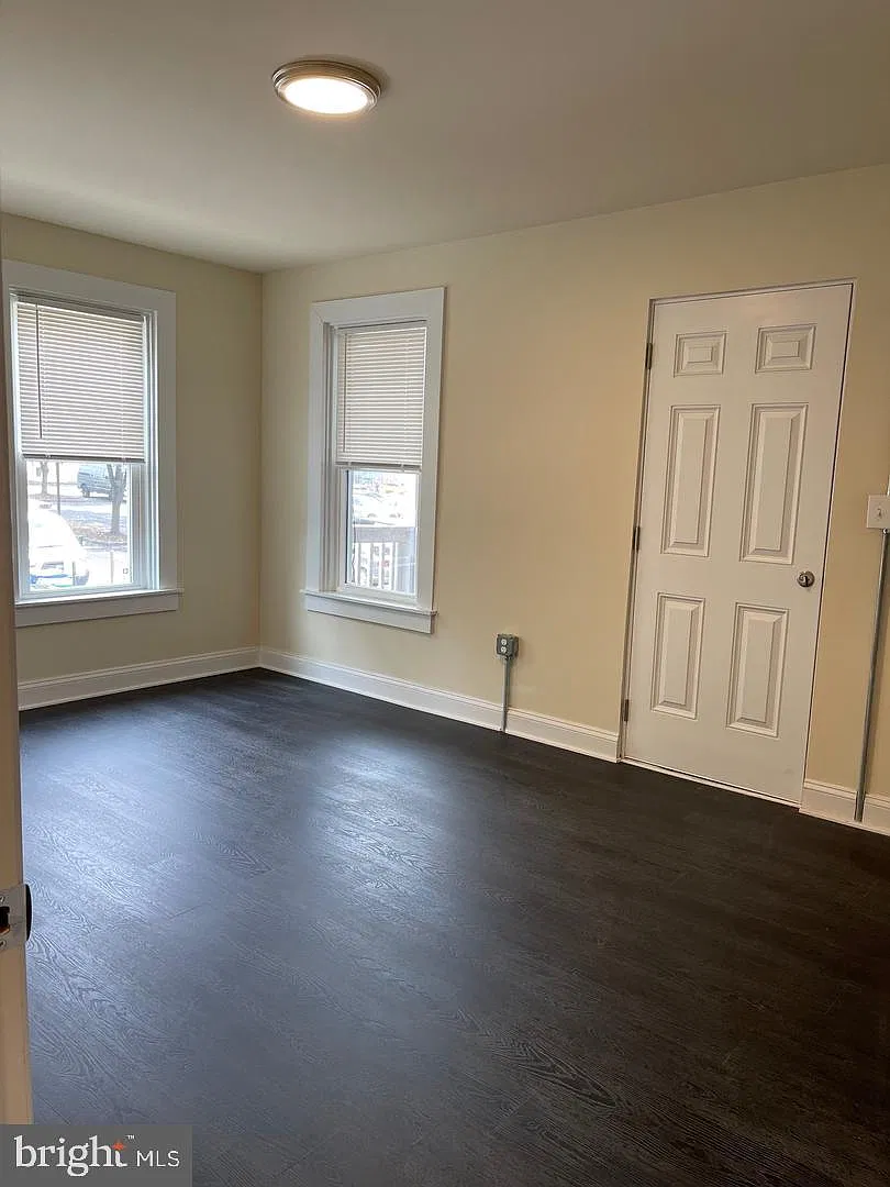 1 bed, 1.0 bath, 800 sqft, $1,055 — Photo 4