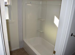 5660 S 30th St #B, Milwaukee, WI 53221