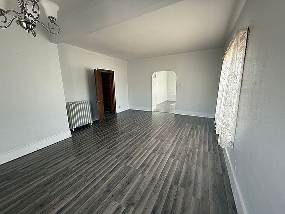 5th image of 802 7th St