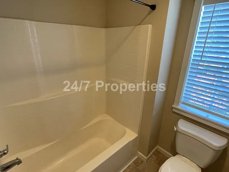16225 SE Pinot Rd — Photo 25