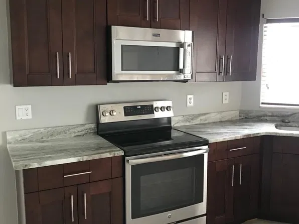 1053 NW 184th Way, Hollywood, FL 33029