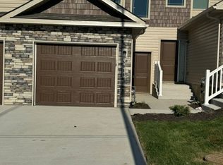 5918 NW 88th St, Kansas City, MO 64154