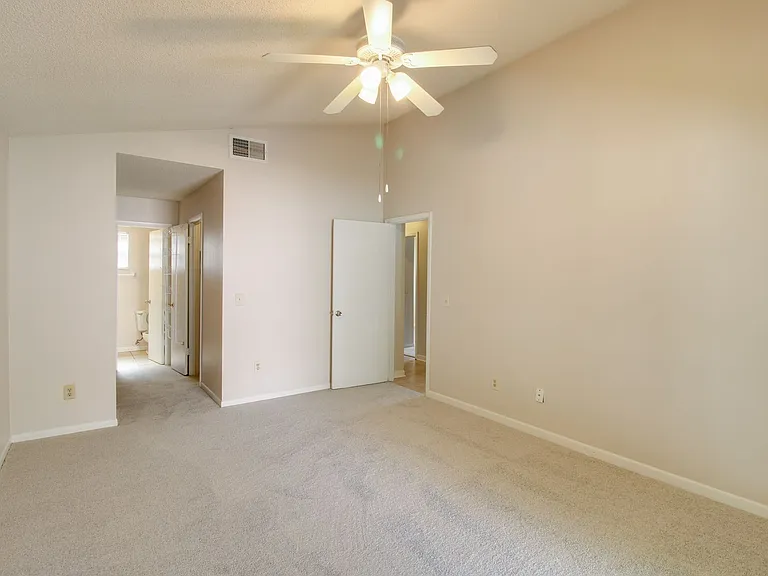 754 Forest St — Photo 14