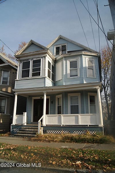 4th image of 537 Washington Avenue