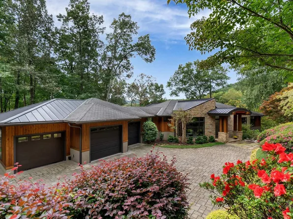 10 Water View Ct, Travelers Rest, SC 29690