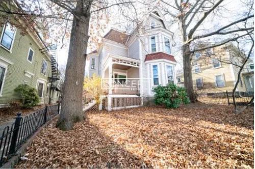 10 Hillside St #6 Photo 1
