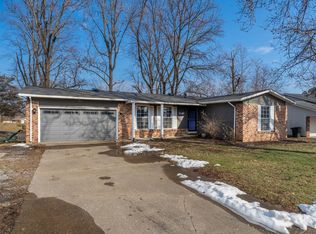 8 Buena Vista Dr, Murphysboro, IL 62966