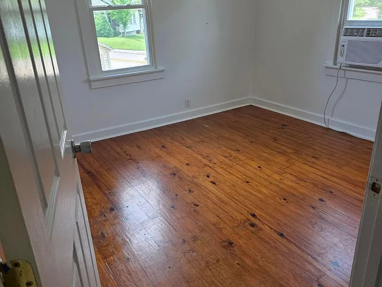 725 Chilhowee St #2 — Photo 6
