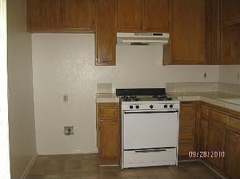 2nd image of 926 W Philadelphia St #P-86