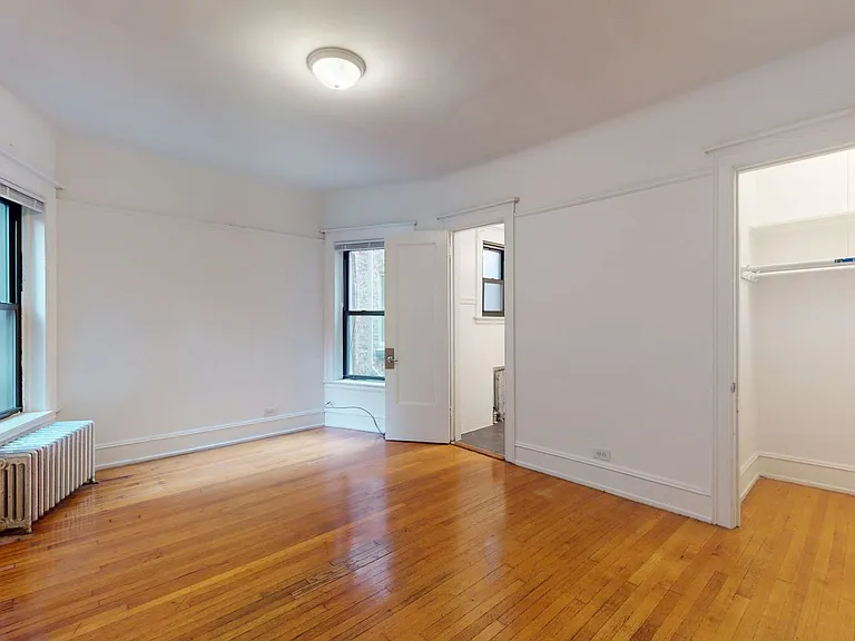 5700 S. Blackstone Avenue — Photo 31
